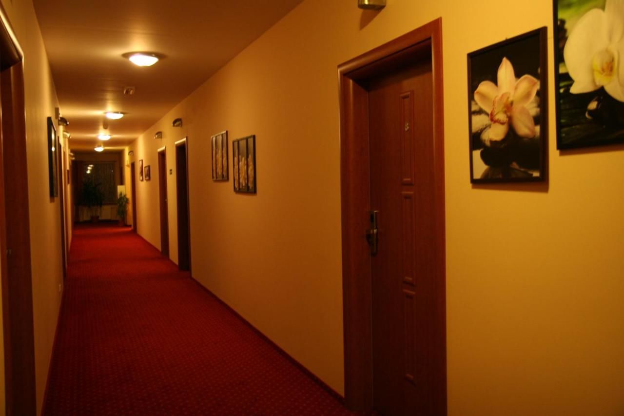 Отель Hotel Karolinka Gogolin-21