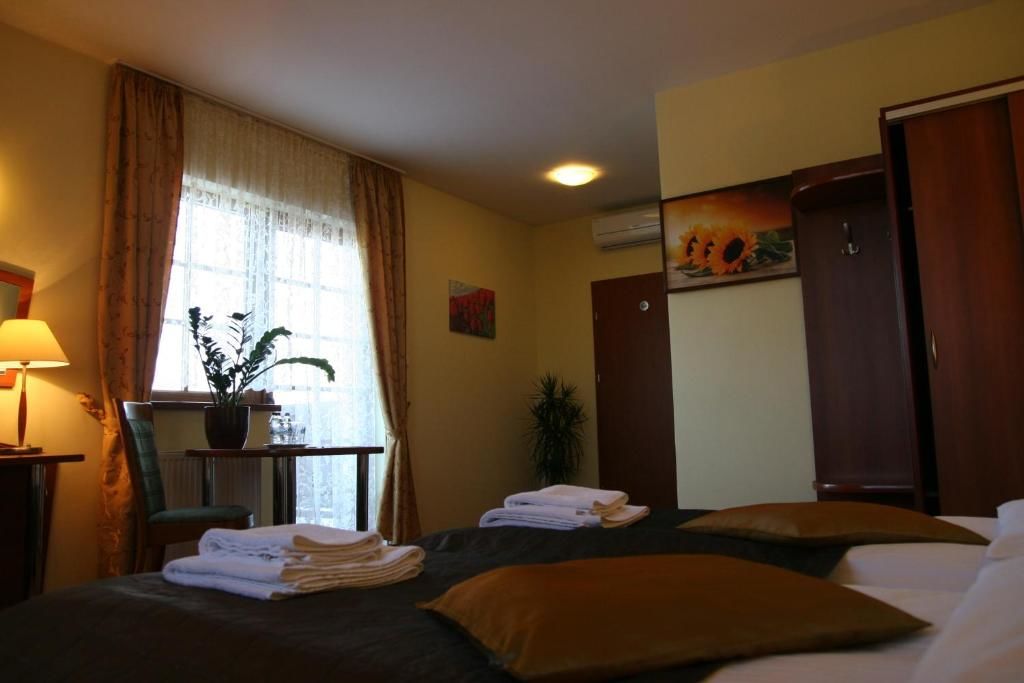 Отель Hotel Karolinka Gogolin-75